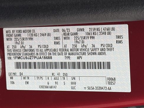 Used 2023 Ford Escape Platinum AWD/4WD image 27