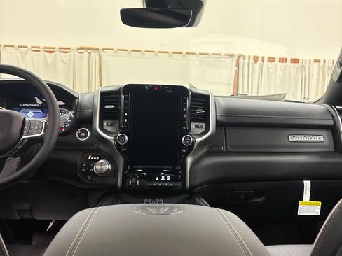 New 2026 RAM 1500 Laramie AWD/4WD image 15