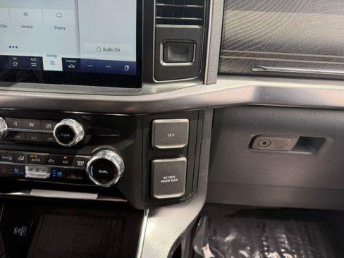 Used 2022 Ford F150 Platinum w/ Equipment Group 701A High AWD/4WD image 29