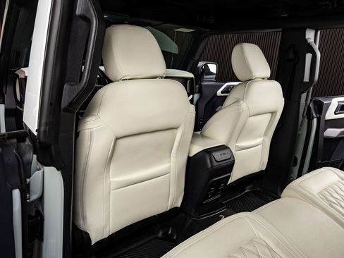 Used 2022 Ford Bronco Wildtrak image 34