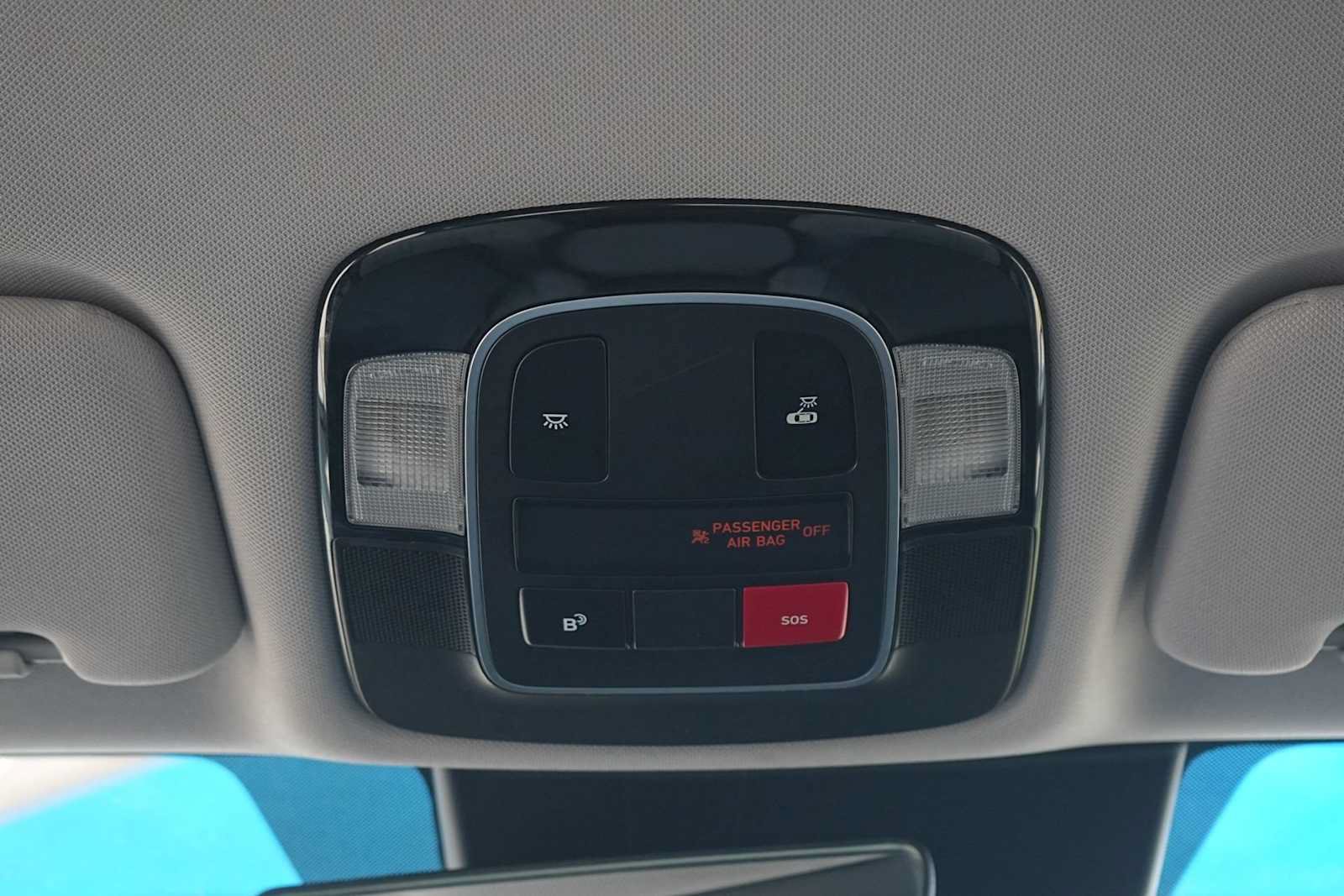 Used 2025 Hyundai Sonata SEL FWD image 25