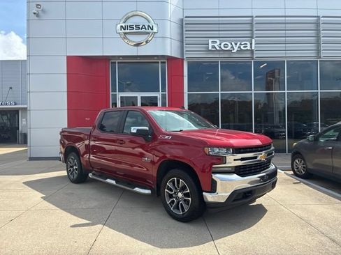 Used 2019 Chevrolet Silverado 1500 LT w/ Texas Edition AWD/4WD image 1