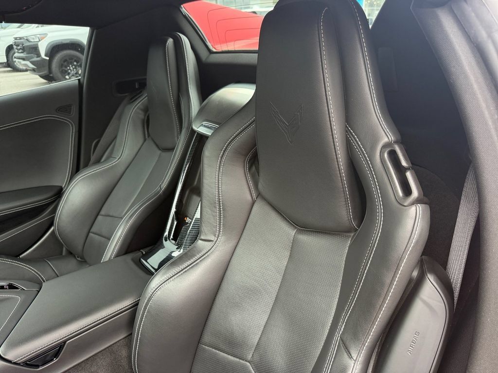Used 2022 Chevrolet Corvette Stingray Preferred Conv w/ Battery Protection Package RWD image 11