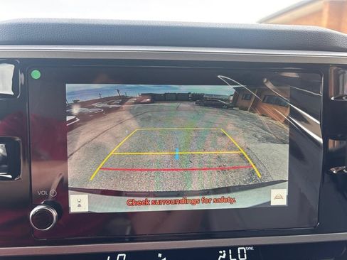 Used 2026 Toyota Tundra SR5 w/ SR5 Premium Package AWD/4WD image 32