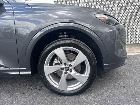 Used 2025 Audi Q5 Premium Plus w/ Premium Plus AWD/4WD image 6