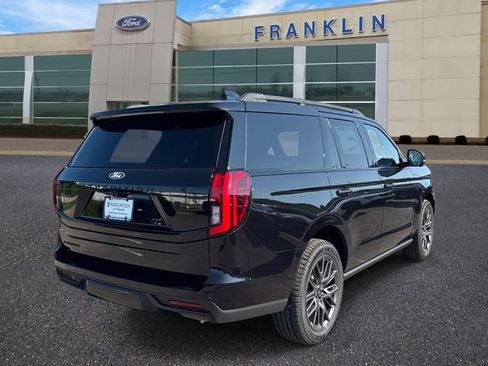 New 2027 Ford Expedition Platinum w/ Stealth Appearance Package AWD/4WD image 7