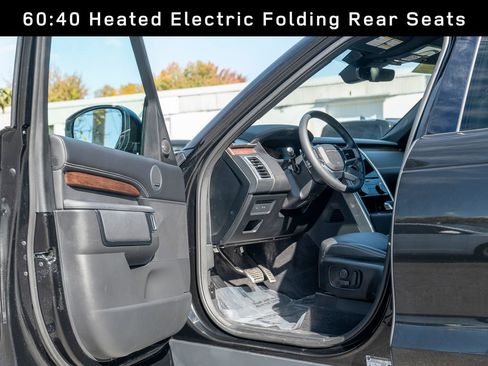 Certified 2024 Land Rover Discovery Dynamic SE image 11