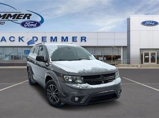 Used 2019 Dodge Journey SE w/ Blacktop Package video 1