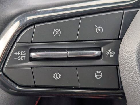 New 2026 Chevrolet Traverse RS FWD image 18