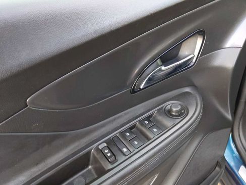 Used 2020 Buick Encore Preferred FWD image 18