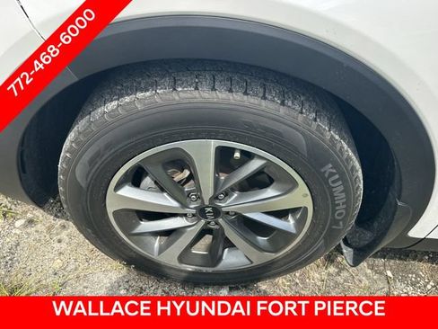 Used 2019 Kia Sorento EX w/ EX Touring Package FWD image 4