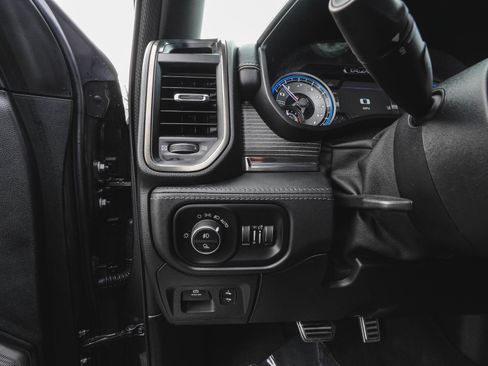 Used 2020 RAM 1500 Limited image 29