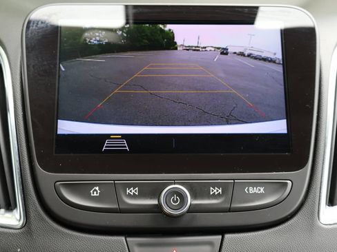 Certified 2019 Chevrolet Malibu LT w/ Driver Confidence Package II FWD image 18