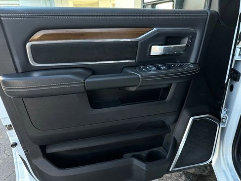 Used 2024 RAM 2500 Laramie image 11