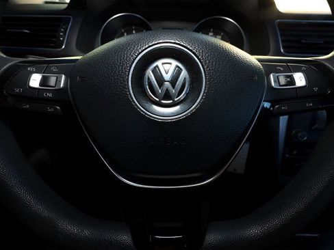 Used 2017 Volkswagen Passat 1.8T S image 24