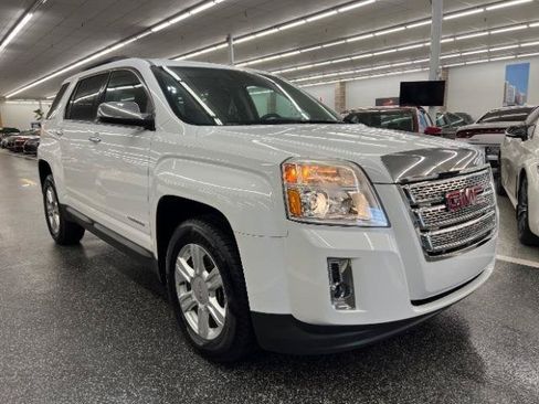 Used 2015 GMC Terrain SLE w/ Convenience Package FWD image 3