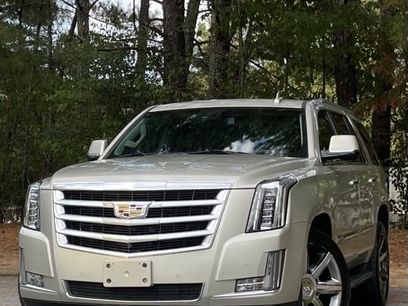Used 2016 Cadillac Escalade Luxury