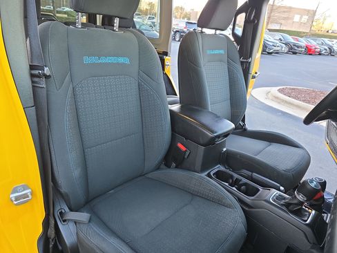 Used 2021 Jeep Wrangler Unlimited Islander image 10