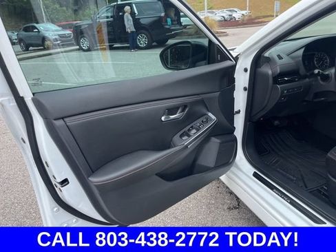 Used 2021 Nissan Sentra SR FWD image 5