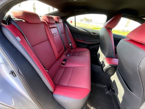 Used 2022 Lexus IS 300 image 21