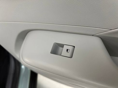 Used 2025 Hyundai Kona SEL FWD image 20
