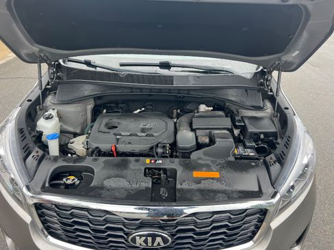 Used 2019 Kia Sorento AWD image 19