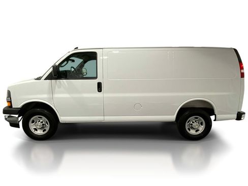 Used 2025 Chevrolet Express 2500 w/ Driver Convenience Package RWD image 2