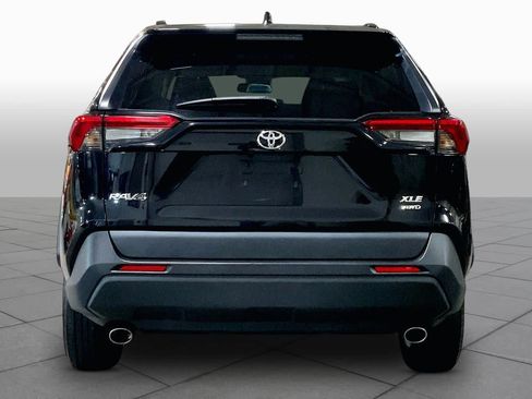 Used 2024 Toyota RAV4 XLE AWD/4WD image 5
