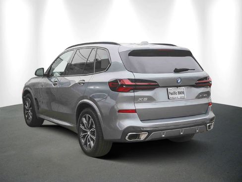 Used 2025 BMW X5 xDrive50e w/ Executive Package image 4