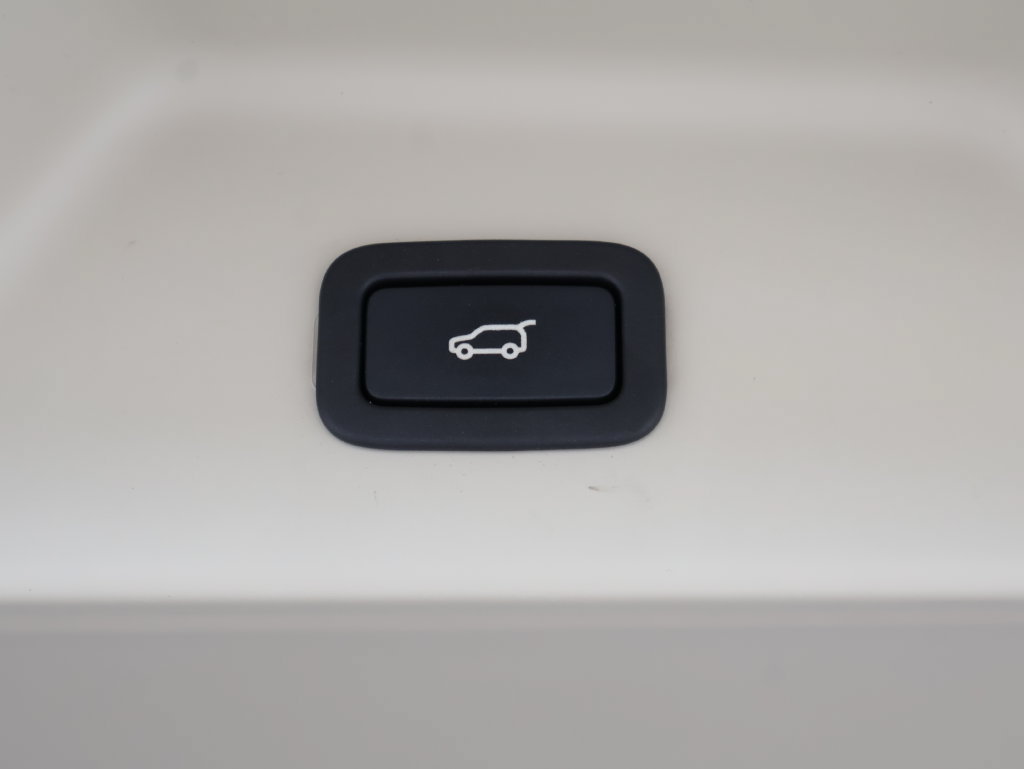 Used 2013 Land Rover Range Rover HSE AWD/4WD image 16