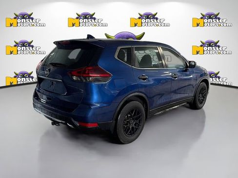 Used 2019 Nissan Rogue S image 4