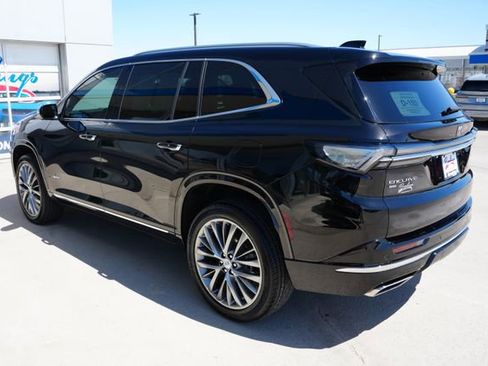 Used 2025 Buick Enclave Avenir w/ Trailering Package, 5000 lbs. AWD/4WD image 33