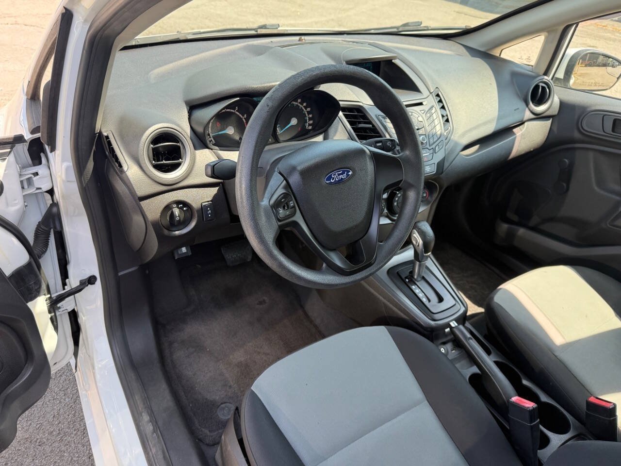 Used 2017 Ford Fiesta S FWD image 16