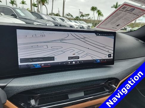 Used 2025 BMW 330i xDrive Sedan w/ M Sport Package image 3