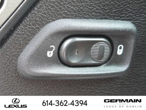 Used 2015 Jeep Wrangler Sport AWD/4WD image 21