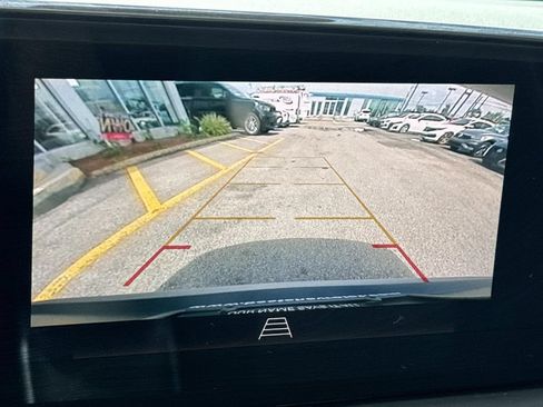 Used 2025 Buick Encore GX Preferred AWD/4WD image 25