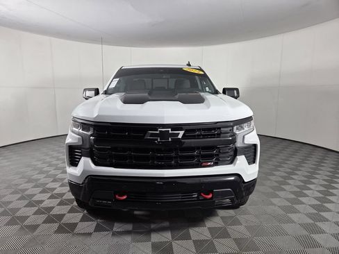 Used 2024 Chevrolet Silverado 1500 LT Trail Boss w/ LT Trail Boss Premium Package AWD/4WD image 3