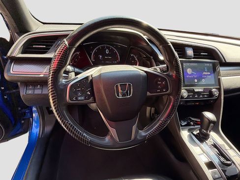 Used 2018 Honda Civic Sport Touring image 11