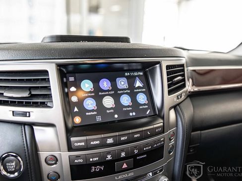 Used 2015 Lexus LX 570 4WD w/ Luxury Package image 29