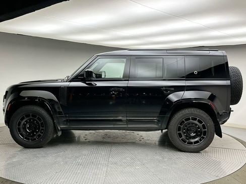 New 2026 Land Rover Defender 110 OCTA AWD/4WD image 10