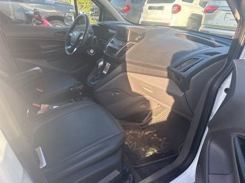 Used 2019 Ford Transit Connect XL image 4