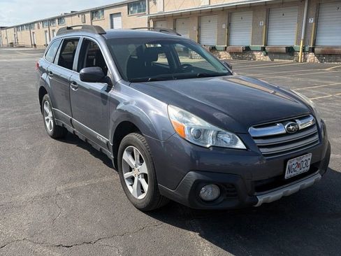 Used 2014 Subaru Outback 2.5i Premium AWD/4WD image 4