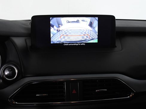 Used 2023 MAZDA CX-9 Touring image 16