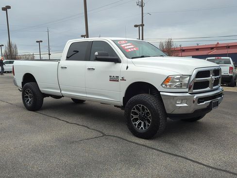 Used 2018 RAM 2500 SLT w/ Luxury Group image 1