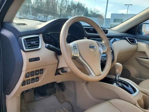 Used 2014 Nissan Rogue SL w/ SL Premium Package image 10