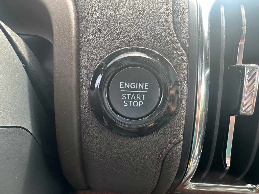 Used 2025 Ford Expedition King Ranch AWD/4WD image 22