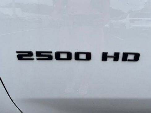 Used 2025 Chevrolet Silverado 2500 Custom w/ Custom Convenience Package AWD/4WD image 8