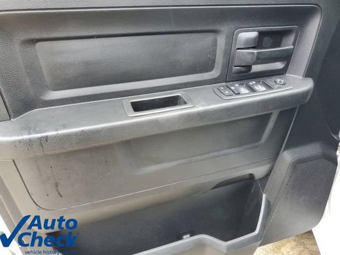 Used 2017 RAM 1500 Express RWD image 19