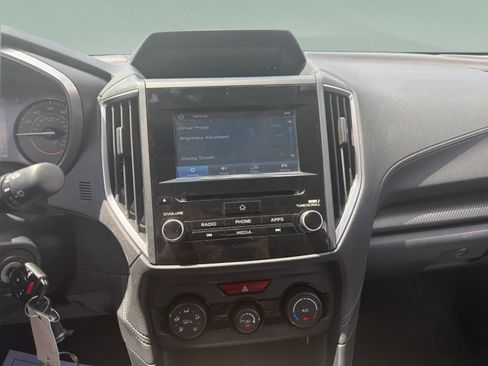 Used 2019 Subaru Crosstrek 2.0i Premium AWD/4WD image 23