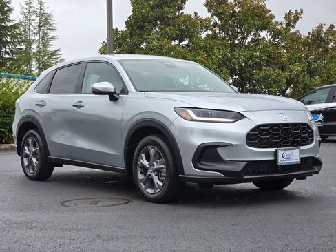 New 2026 Honda HR-V LX image 2